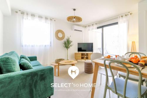 SELECT'soHOME - Appartement en rez-de-jardin avec parking privé et piscine à La Favière ! - ILOA-A01