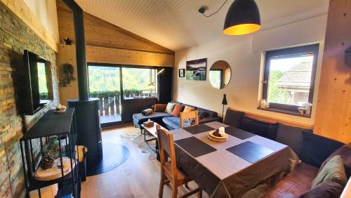 Les Marmottes - Vue montagne, pied des pistes - ARAVISTOUR