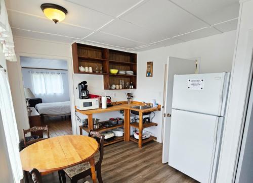 Konyha, Mazinaw Lakeside RV Park & Campground in Cloyne (ON)