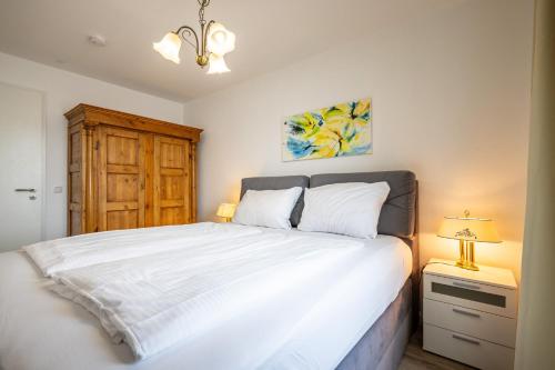 Exklusive Ferienwohnung am Südstrand mit Meerblick & Balkon Wohnung 10 in Wilhelmshaven, Deutschland