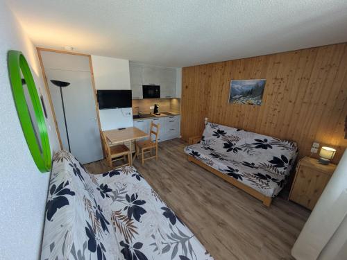 Studio rénové Plagne Village, pied des pistes, 2-3 pers.