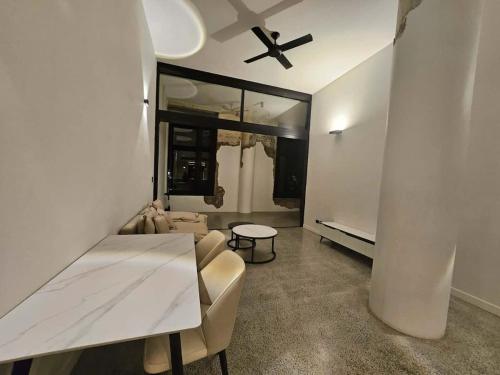 SYD Rosebery 2BR 04 Apt Close to CBD & Airport