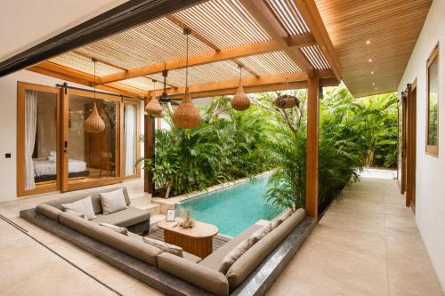 SUYAI Villa Uluwatu - Private Pool & Concierge Service