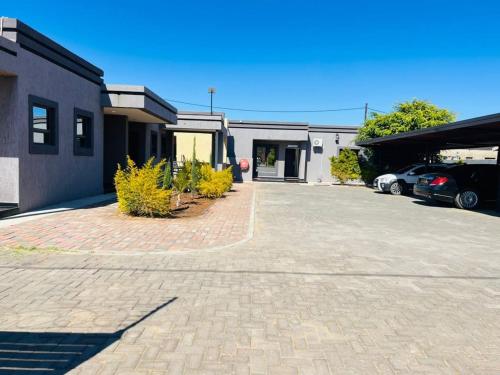Oakwood Guest house in Palapye