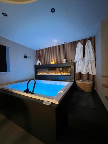 Maison Nina, Suite d’exception in Villeneuve-la-Garenne