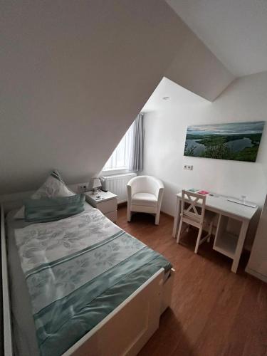 Hotel Pension Haus Talblick Edersee 5