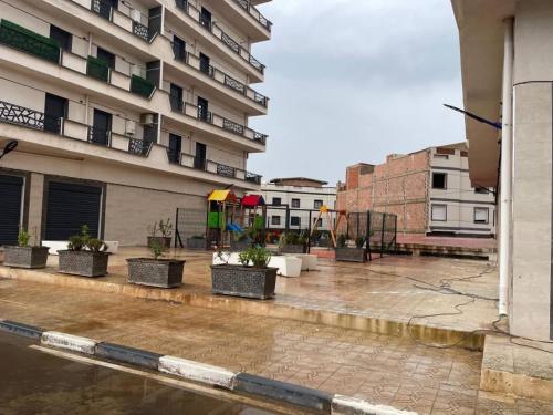 Résidence Familiale avec Aire de Jeux Proche MostaLand & Mer (Residence Familiale avec Aire de Jeux Proche MostaLand & Mer) in Mostaganem