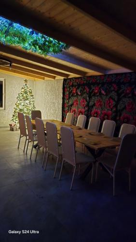 la casa de sus in Vatra