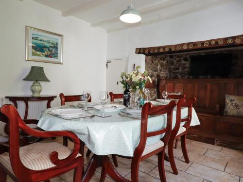 Viesnīcas āriene, Penrose Farm Cottage in Porthallow