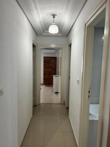 Appartement 2 chambres à 250m de la plage, propre & bien équipé, Monastir (fotografie 3)