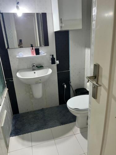 Appartement 2 chambres à 250m de la plage, propre & bien équipé, Monastir (fotografie 6)