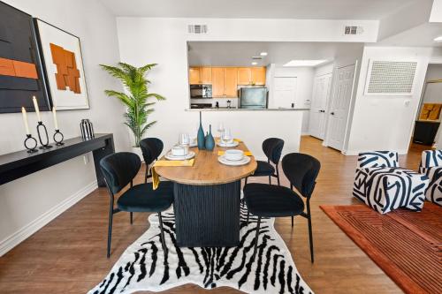 Sun-Drenched Hideaway with Dual Balcony, Pool, & Gym 215 in Sherman Oaks