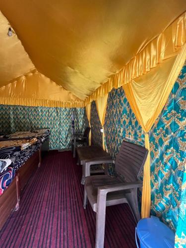 Chaukhamba Camp Stay in Duggal Bittha