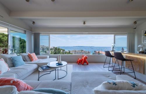 Luxury Panoramic Sea View
