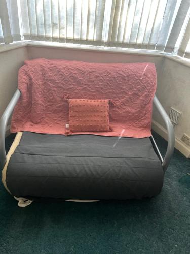 Beechdale cosy room in 比爾伯樂