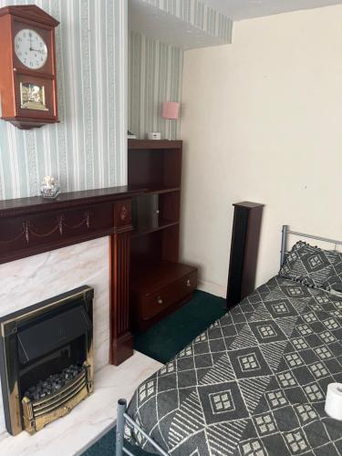 Beechdale cosy room in 比爾伯樂
