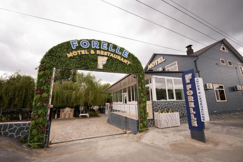 Forelle Restaurant & Motel in Samaxi