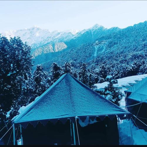 Chaukhamba Camp Stay in Duggal Bittha