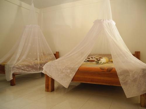 Riverside Guesthouse and Treks Room Type - Triple Room with Terrace