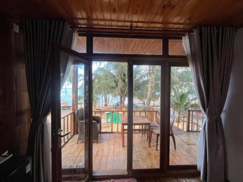 Bungalow i Bãi Thơm på 15 kvm, med 2 soverom, 2 bad (Bai Thom Retreat) in Bãi Thơm