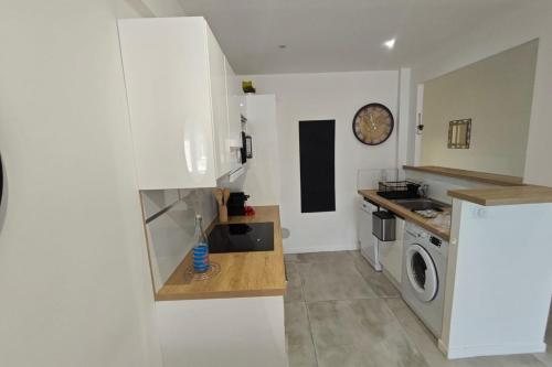 Appart 2 chambres calme & lumineux proche tram in Mantega