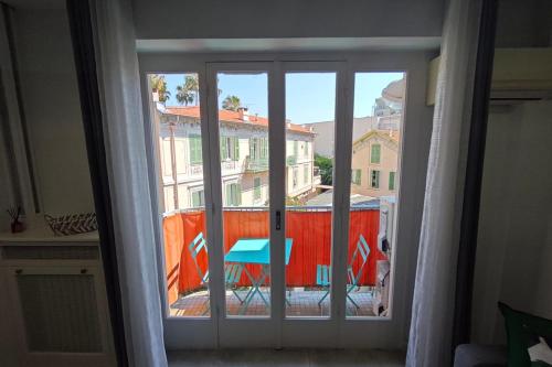 Appart 2 chambres calme & lumineux proche tram in Mantega