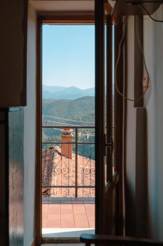  The orange house in Marciaso