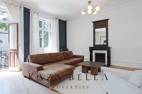 KAZA BELLA - Luxury 3BR in the heart of Annecy - image 4