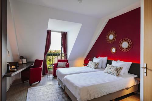2 twin beds