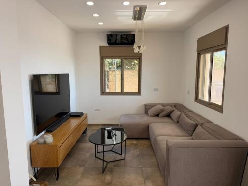 Villa Elfandari in Hatzor Haglilit