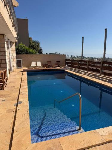Bassein, Villa Elfandari in Hatzor Haglilit
