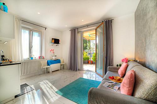  Stylish Apartment near Siena I Private Parking & Air Con & WiFi in Siena