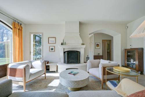Splendid Villa Les Rosiers d Azur in Aix - Location saisonnière - Éguilles
