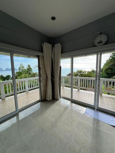 The Sunset Suite Panoramic Sea Views — other in 2/2 Moo 6, Bo Hin, Sikao Thailand, 92150
