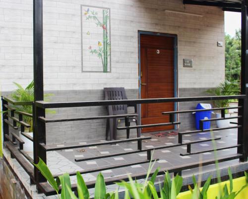 Balkons/terase, J HOME Retreat in Ariyurnadu