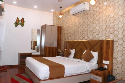Hotel Strawberry 3