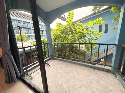 Nine Blue Apartments near M Space Cafe&Bistro Pattaya
