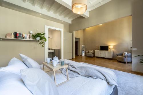 The New Bela Luxury Service Apartment