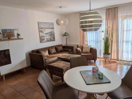Ferienpark Freesenbruch Wohnung 2 3 - Waldesruh in Zingst, Deutschland