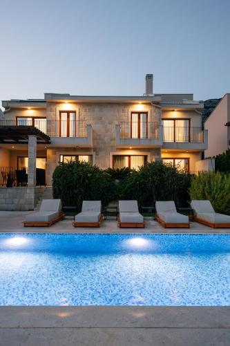 Villa Zen Port