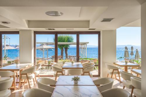 ห้องอาหาร, โรงแรมคอส อัคติส อาร์ต (Kos Aktis Art Hotel) in เกาะเคโอส