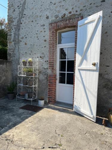 Une dépendance avec terrasse (Une dependance avec terrasse) in Benejacq