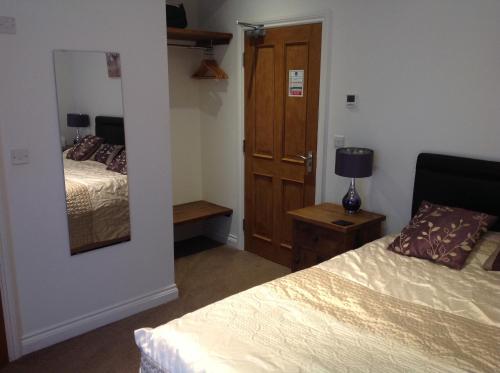 2 twin beds
