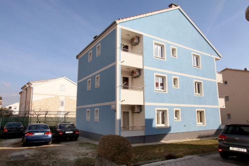  Apartments Villa Karlo, Pension in Kaštela bei Trolokve