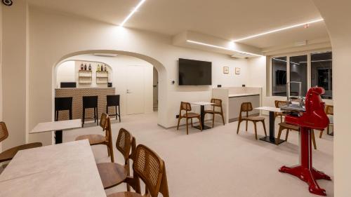 Alimentos e Bebidas, Hotel de La Ville - Self Check-In in Fidenza
