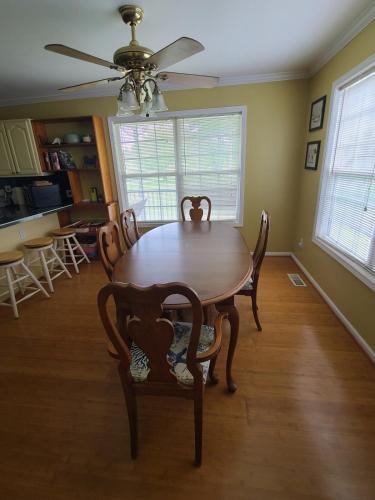 Columbia Soundside Cottage in 北卡羅來納州伊登頓