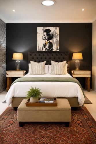 Art-Inspired Bedroom Close to CBD