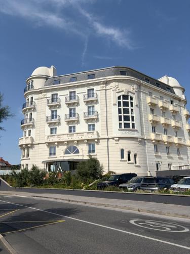 Studio Privé Standing -LE REGINA ET GOLF-