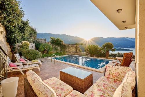 An exclusive at an altitude of 150 m above Budva!