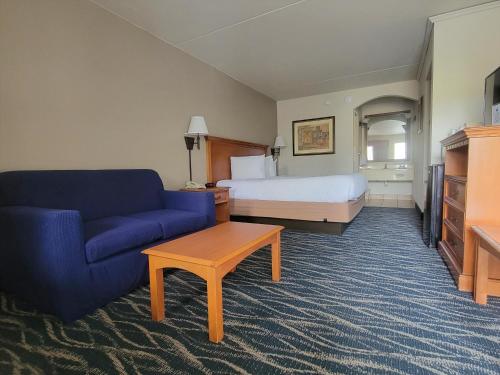 1 queen bed